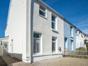 Nottage Road - 3 Bedroom Holiday Home - Mumbles