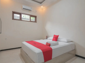 RedDoorz Syariah near Jalan Panglima Batur Banjarbaru