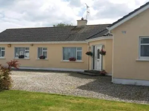 Anchor House Bed  Breakfast