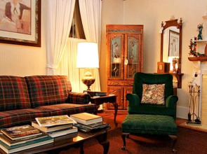 Americus Garden Inn