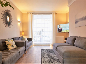 Your Apartment Meredith Way