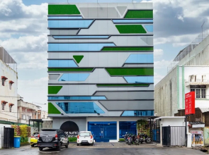 De Natio Guest House Jalan Gaharu by RedDoorz