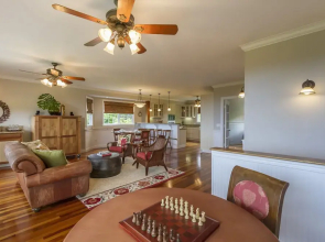 The Green Pineapple Main House 3 Bedroom Home by Redawning