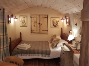 The Shepherds Snug