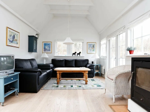 Spacious Holiday Home With Sauna in Vejby