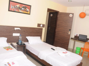 Orange inn Hotel Manapakkam