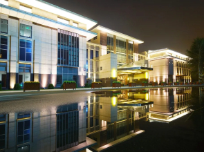 Qingshan Hotel Baotou（Yingbin Building）