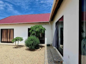 La Luna Villa -Spacious villa near beach