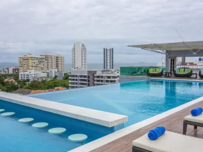 Unique Regency Hotel