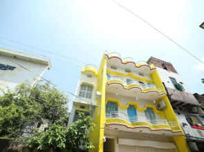 Roadhouse Hostel Varanasi