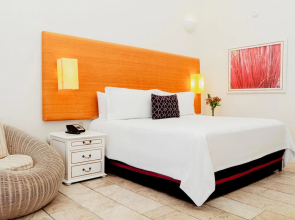 Camino Real Zaashila Huatulco