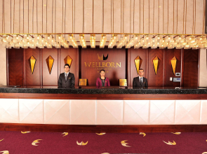 Wellborn Luxury Hotel