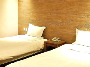 Orange Hotel