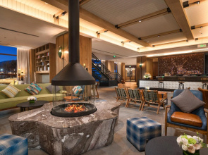 Holiday Inn Jilin Beidahu by IHG