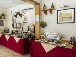 Rokna Hotel