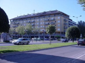 Lovely Flat a Stone's Throw From the Port-beahost
