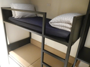 101 Single Bar Hostel