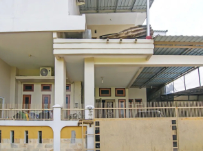Hotel O Flamboyan 25 Homestay Syariah