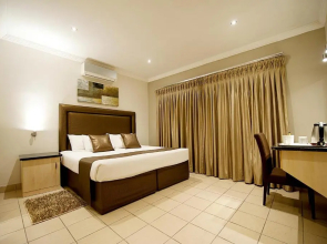 The Cycad Lodge & Chalets