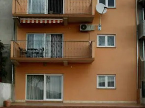 Apartments Anamarija