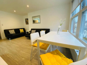 Modern Seafront Apartment