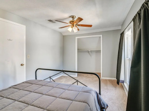 Charming Starkville Rental ~ 2 Mi to Msu!
