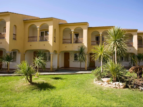 Apartamentos Turísticos Jardines del Plaza