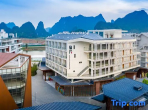 Yangshuo Hidden Place Mansion (Yulong River)