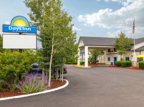 Days Inn by Wyndham Williams