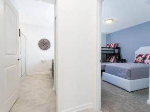 Luxury 2 Bd Close to Disney @ Champions Gate 1071