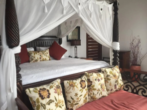 Casa de Mita Hotel