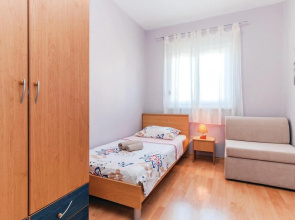 Awesome Home in Petrcane With Wifi and 3 Bedrooms
