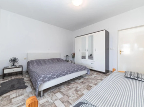 Beautiful Apartment in Trogir With 1 Bedrooms and Wifi