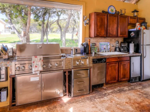 TNT Hill Country Getaways