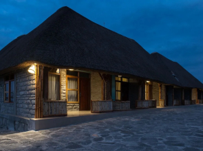 Kyaninga Royal Cottage