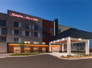 Hampton Inn & Suites Little Rock Airport