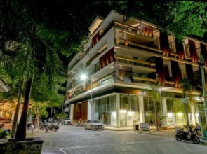 3BR Modern Penthouse Own Rooftop Pool Min to Beach