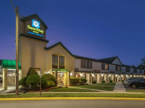 SureStay Hotel by Best Western East Brunswick