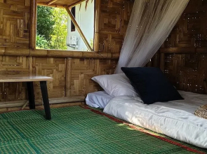 Samui Caravans Hill Camp