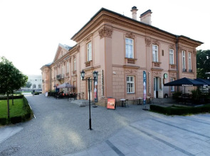 Central Palace - LoftAffair Collection