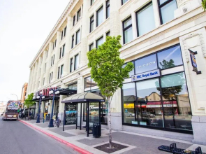 Historic Hudson 2 Bed - 28 Day Min