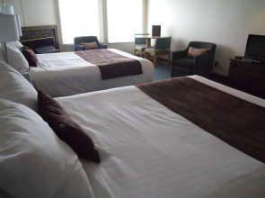 Ester Lee Oceanview Inn