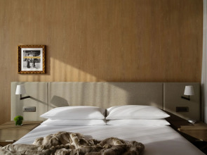 Отель The Dubai Edition