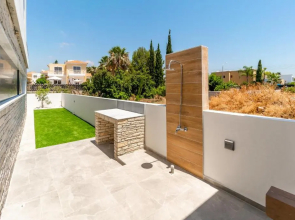 Villa Arsinoe by Ezoria