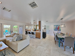 Little Bay Shores Near Rockport Beach 3 Bedroom Home