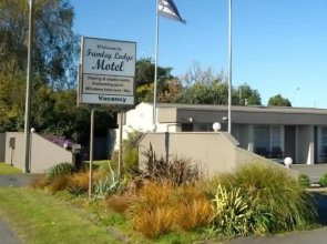 Frimley Lodge Motel