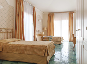 Отель Santa Gilla