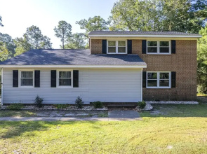 Cardinal Seas 5 Bedroom Home by RedAwning