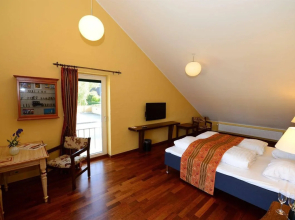 Hotel & Restaurant Fru Larsen