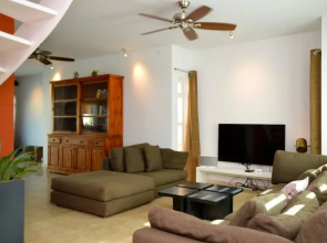 Villa Pool Walk To Palm Beach Ideal For Groups